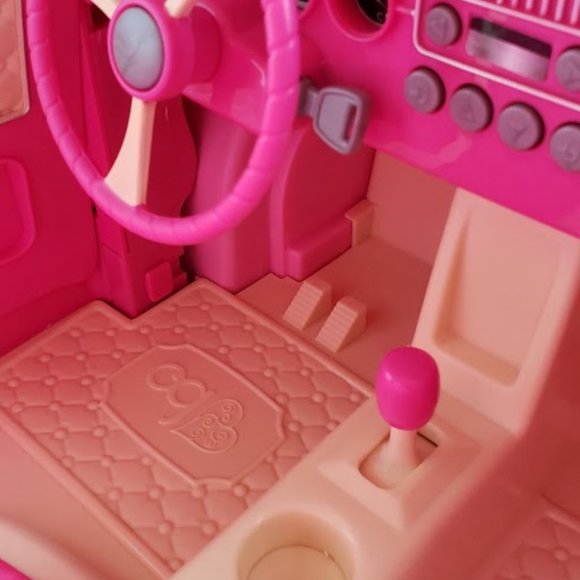 Barbie's Family Barbie Ken with Pink Car Battery Operated - Picture 13 of 16